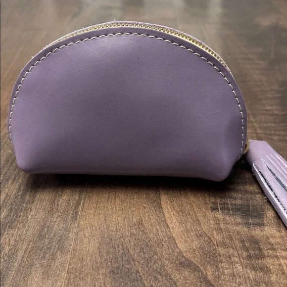 Portland Leather Lavender Taco pouch. - Picture 2 of 5